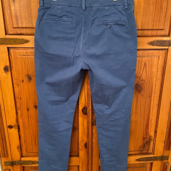 33/32 Vineyard Vines Slim Fit Stretch Chinos (worn once) - Picture 3 of 3